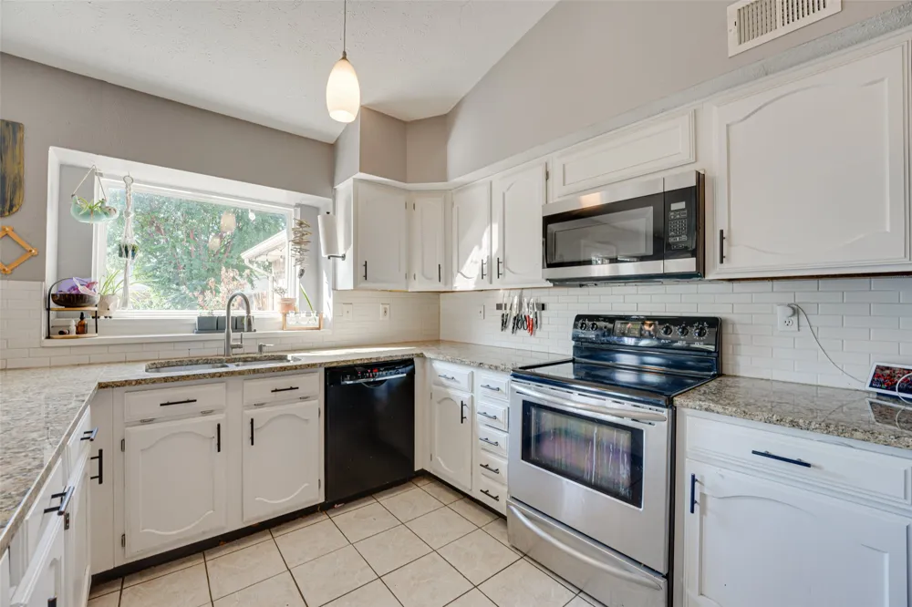9114 Denver Street Rowlett, TX 75088
