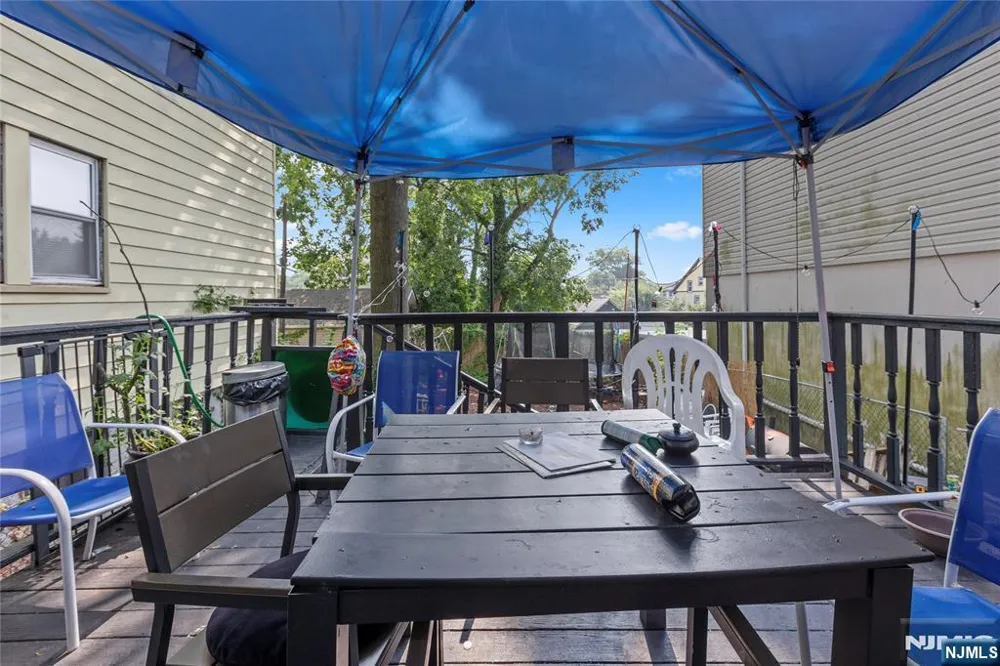42 Mead Street Newark, NJ 07106