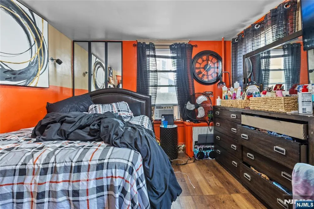 42 Mead Street Newark, NJ 07106