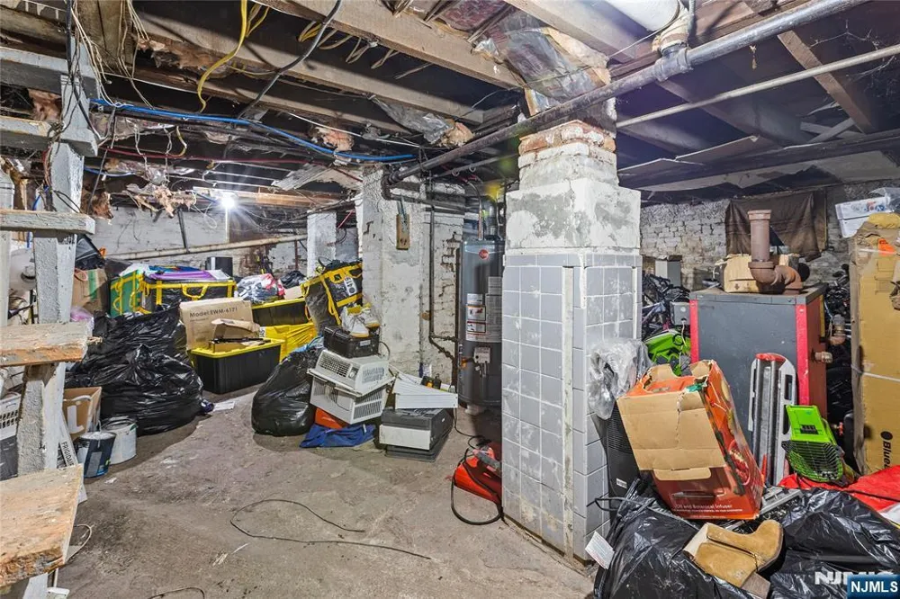42 Mead Street Newark, NJ 07106
