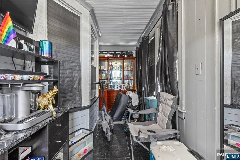 42 Mead Street Newark, NJ 07106