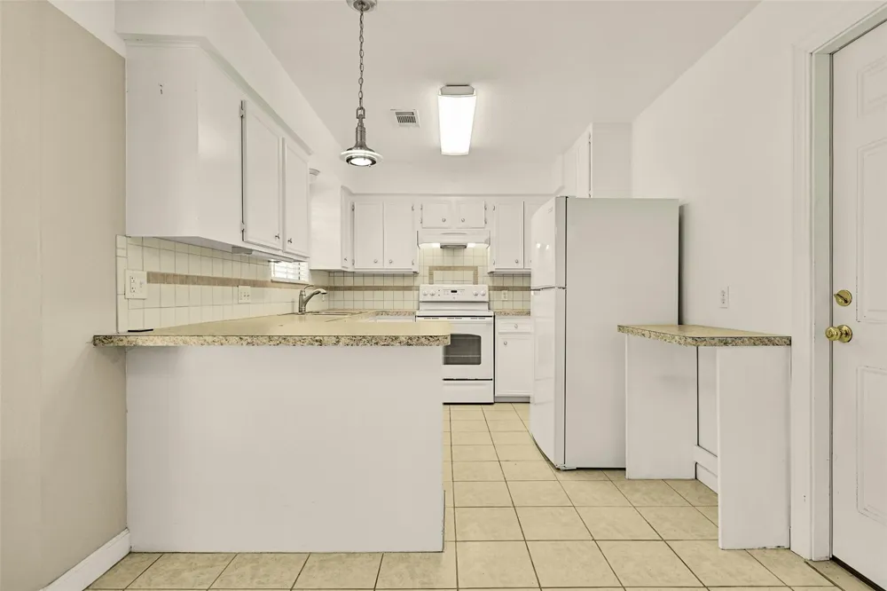 2003 Kingsway Drive League City, TX 77573