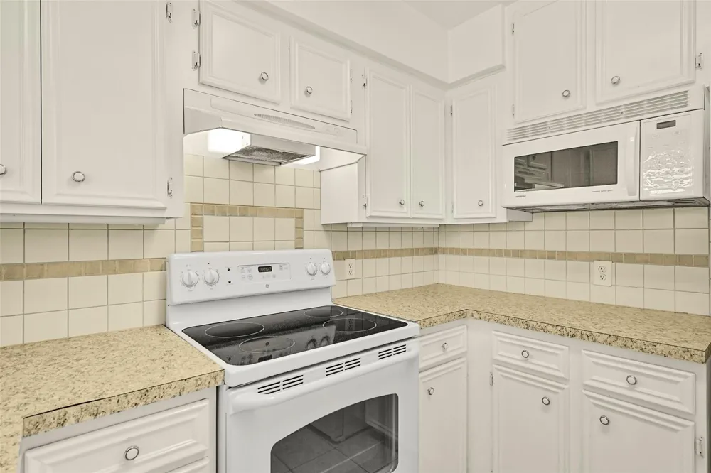2003 Kingsway Drive League City, TX 77573