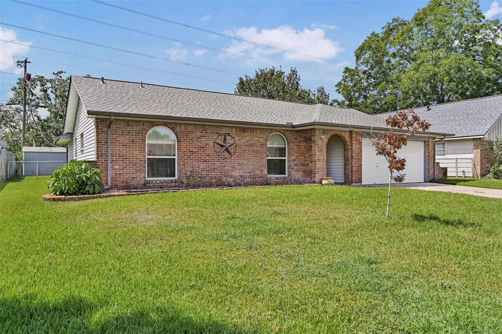 2003 Kingsway Drive League City, TX 77573
