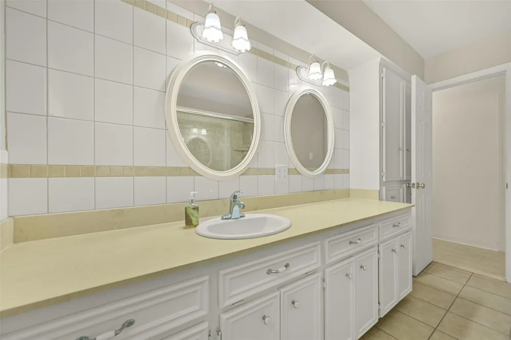 2003 Kingsway Drive League City, TX 77573
