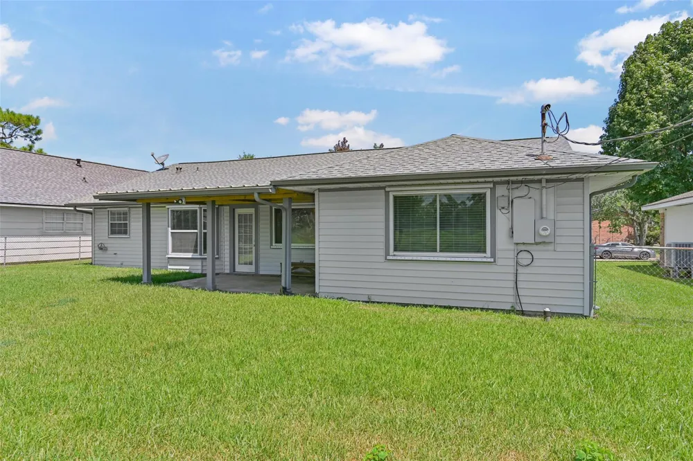 2003 Kingsway Drive League City, TX 77573