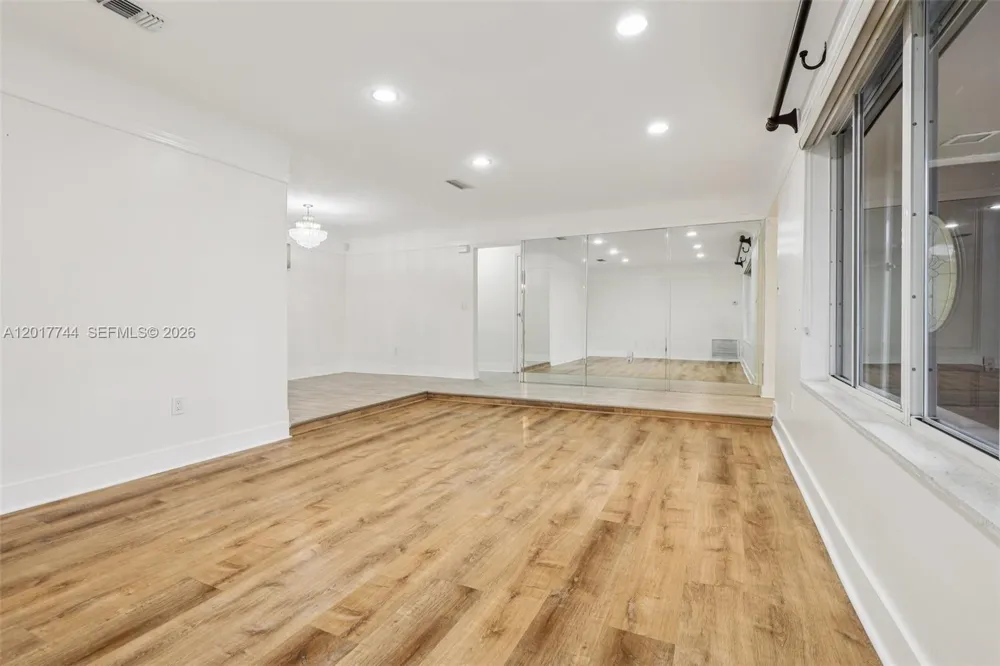3842 Jasmine Avenue Miramar, FL 33023