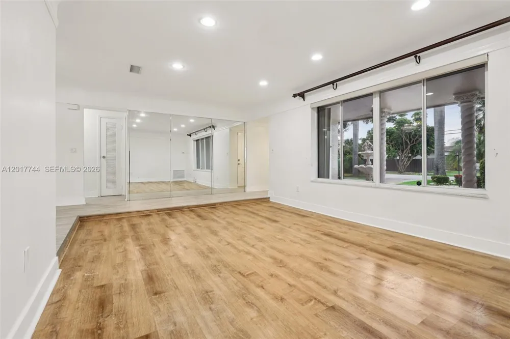 3842 Jasmine Avenue Miramar, FL 33023