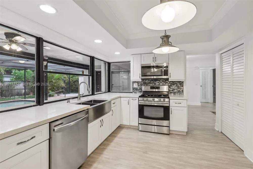 3842 Jasmine Avenue Miramar, FL 33023