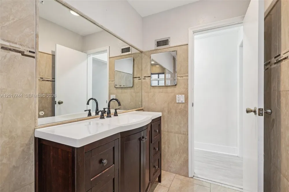 3842 Jasmine Avenue Miramar, FL 33023