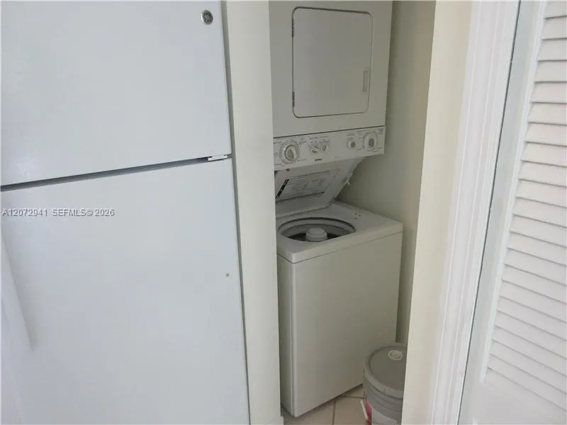3090 BIRD AV #303 Coconut Grove, FL 33133