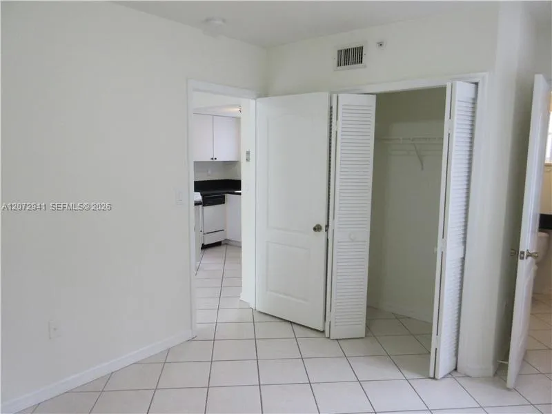 3090 BIRD AV #303 Coconut Grove, FL 33133