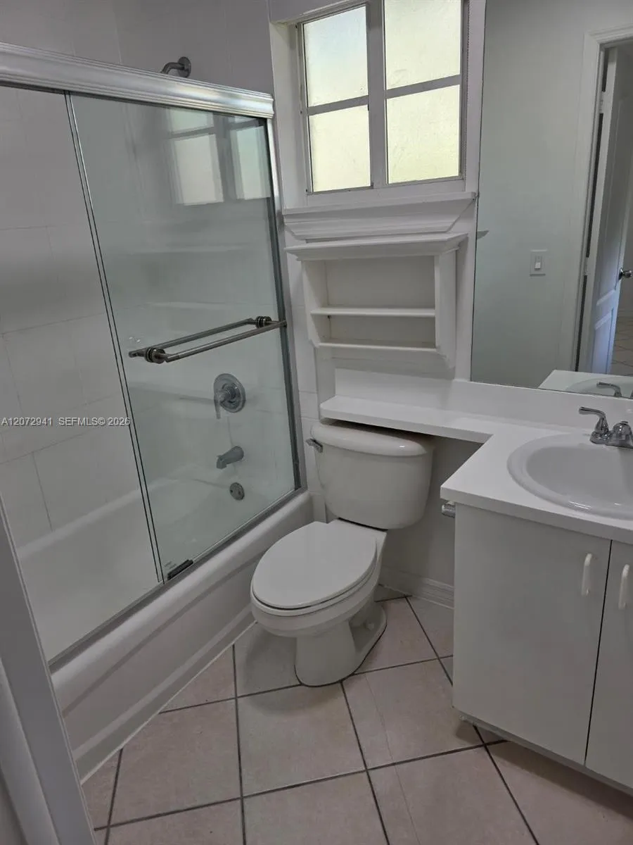 3090 BIRD AV #303 Coconut Grove, FL 33133