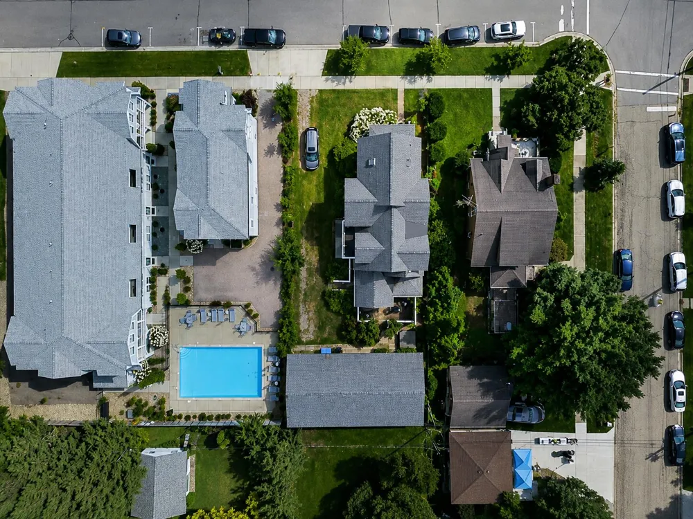 108 Barton Street New Buffalo, MI 49117