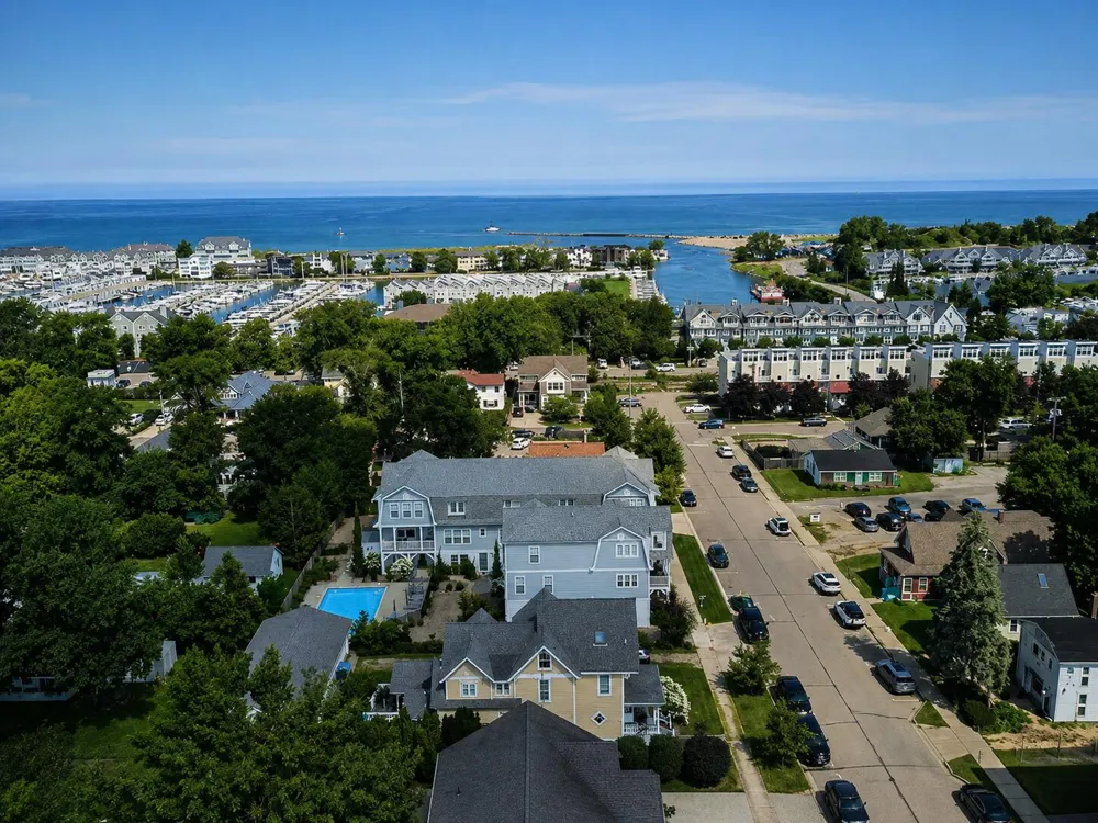 108 Barton Street New Buffalo, MI 49117