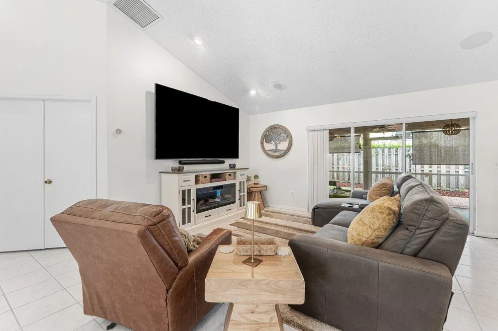 12842 Meadowbend Drive Wellington, FL 33414