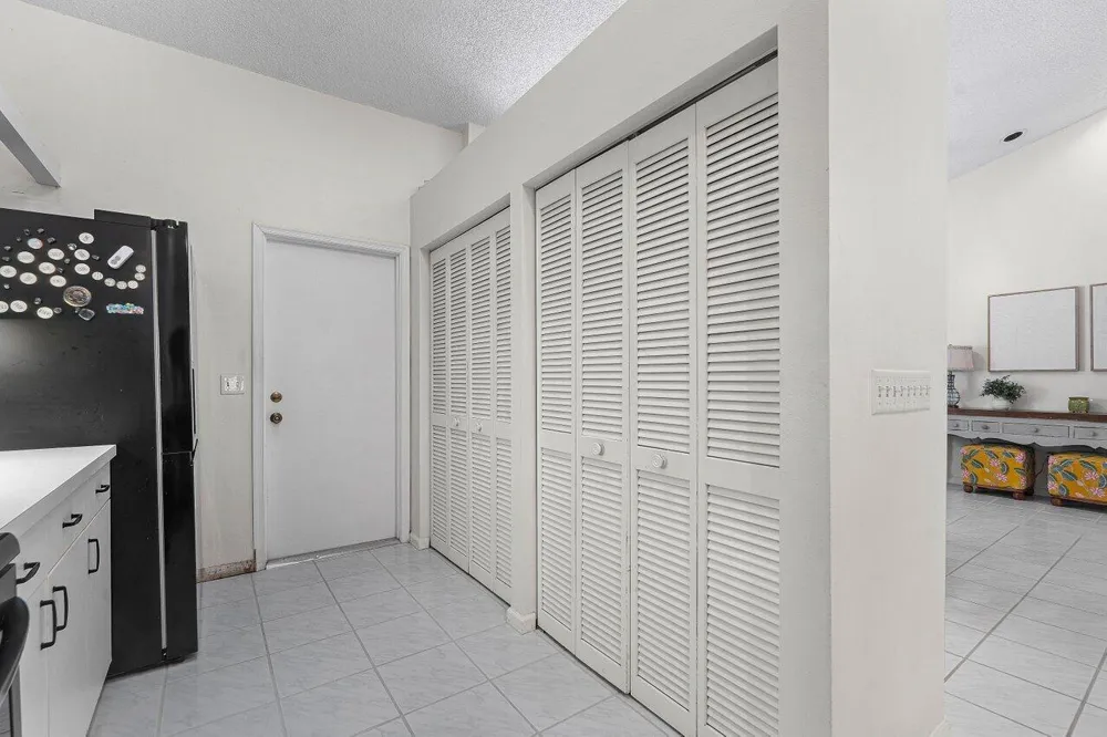 12842 Meadowbend Drive Wellington, FL 33414