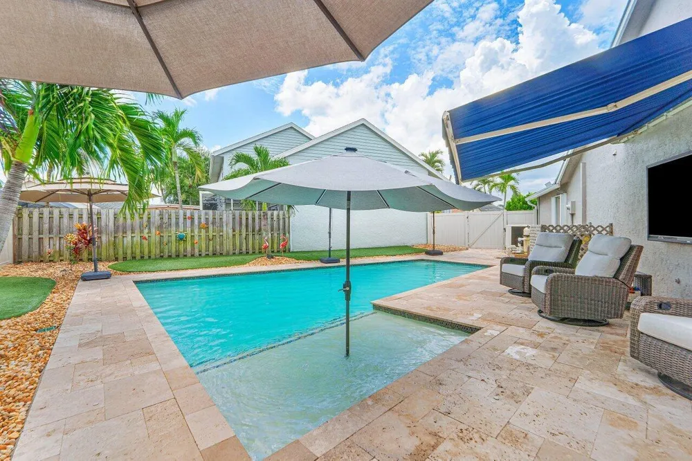 12842 Meadowbend Drive Wellington, FL 33414