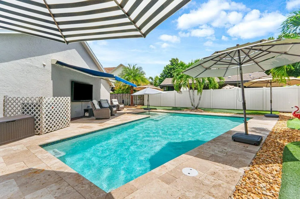 12842 Meadowbend Drive Wellington, FL 33414