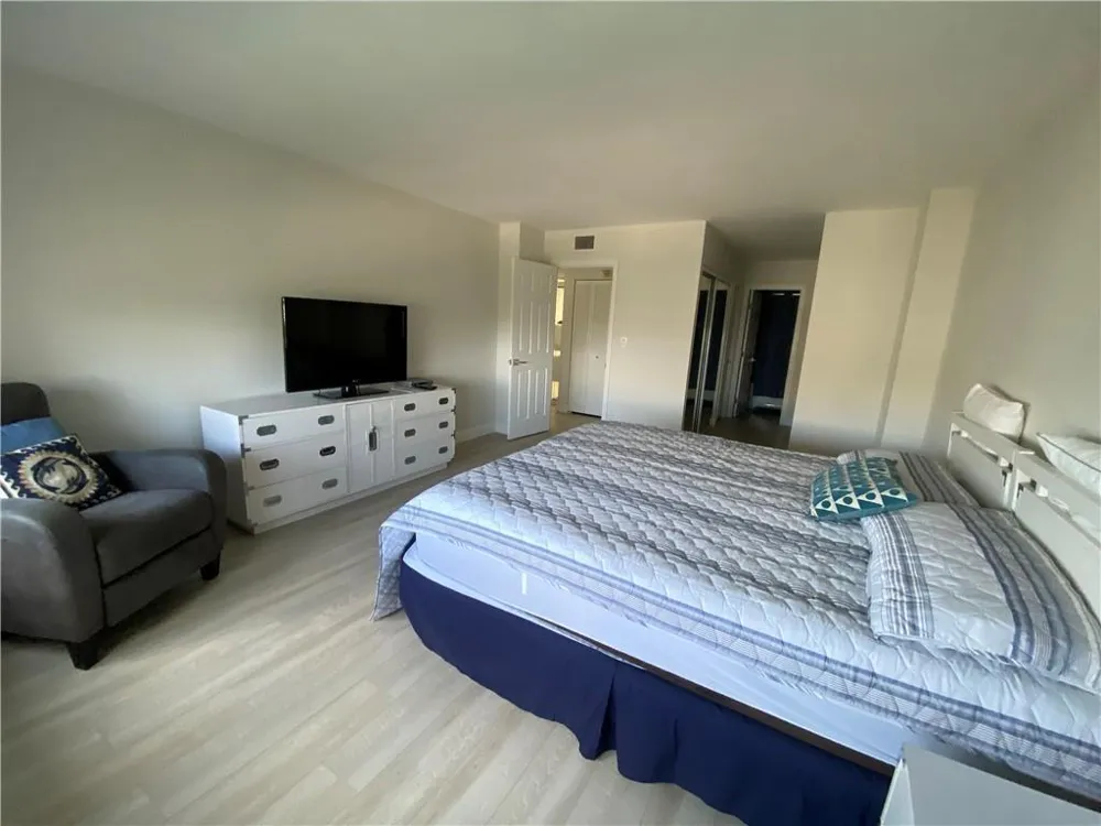 5100 Ocean Boulevard #1404 Lauderdale By The Sea, FL 33308