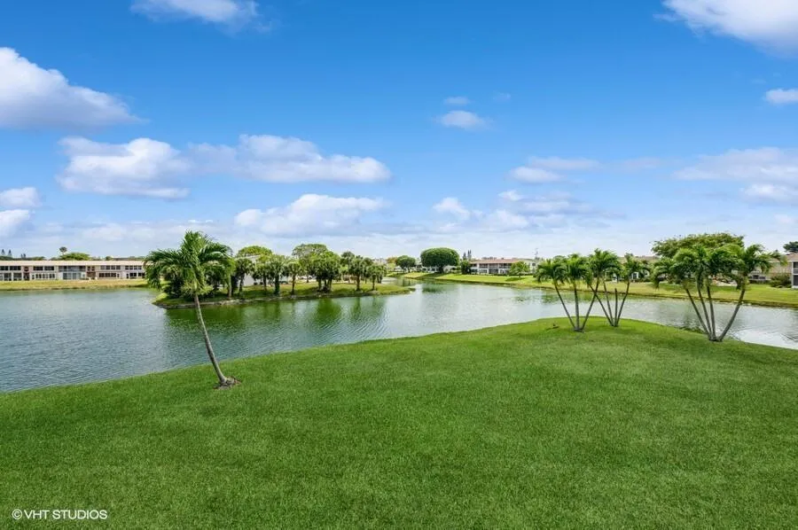 118 SOMERSET F West Palm Beach, FL 33417