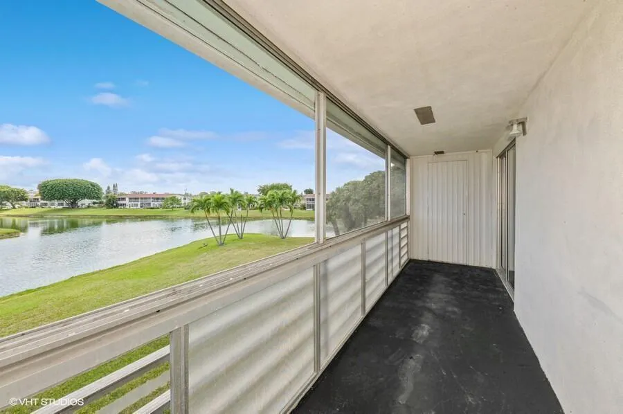 118 SOMERSET F West Palm Beach, FL 33417