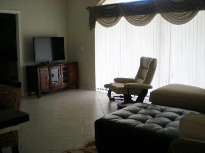4050 Bluff Harbor Way Wellington, FL 33449