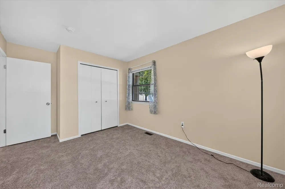 43628 W Arbor Way Drive #103 Canton Charter Township, MI 48188