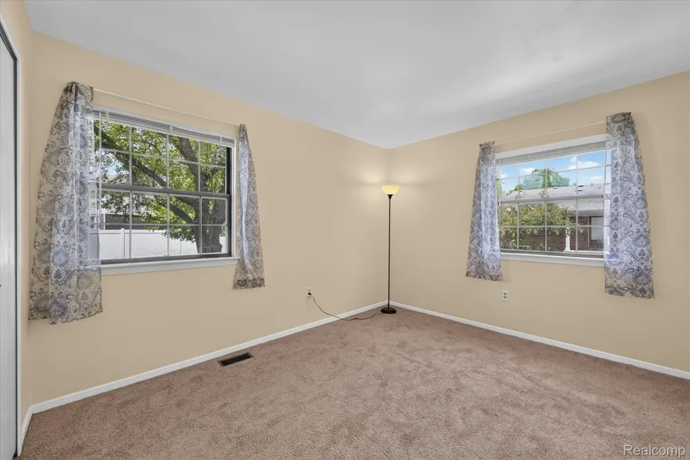 43628 W Arbor Way Drive #103 Canton Charter Township, MI 48188