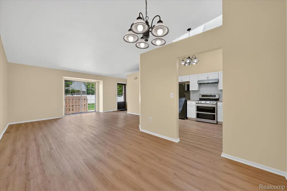 43628 W Arbor Way Drive #103 Canton Charter Township, MI 48188