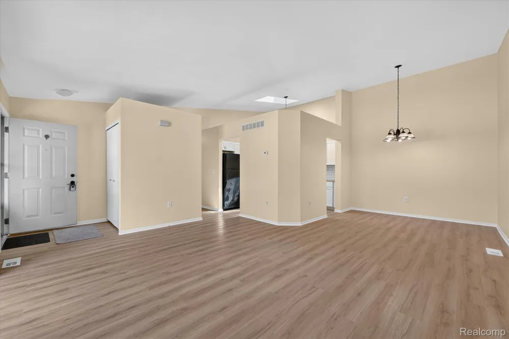 43628 W Arbor Way Drive #103 Canton Charter Township, MI 48188