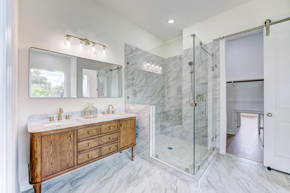 1720 Flintlock Court Angleton, TX 77515