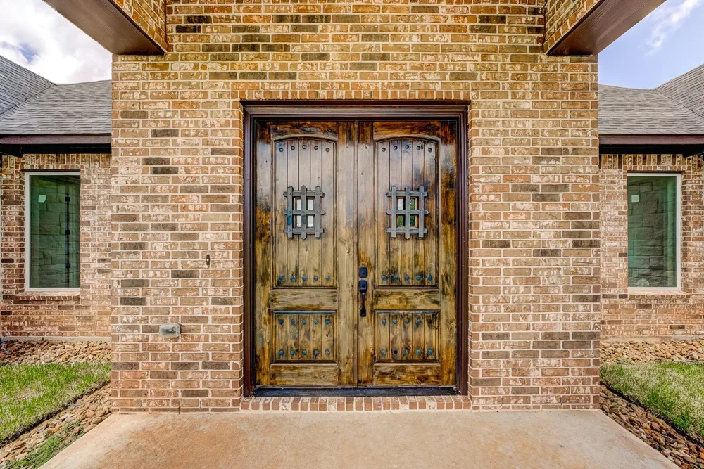 1720 Flintlock Court Angleton, TX 77515