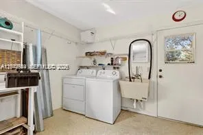 1261 SE Mendavia Ave Port St. Lucie, FL 34952