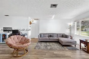 1261 SE Mendavia Ave Port St. Lucie, FL 34952