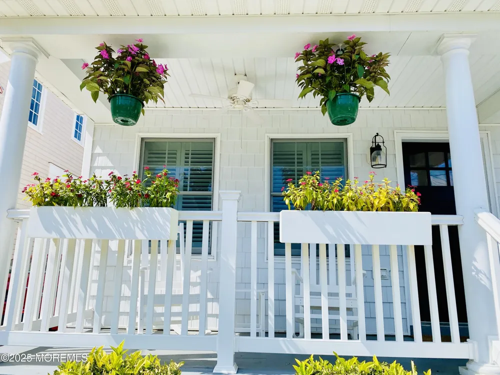32 1st Street Rumson, NJ 07760