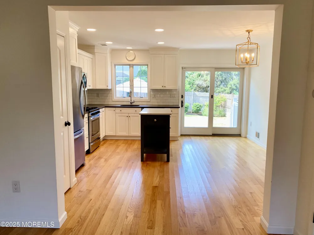 32 1st Street Rumson, NJ 07760