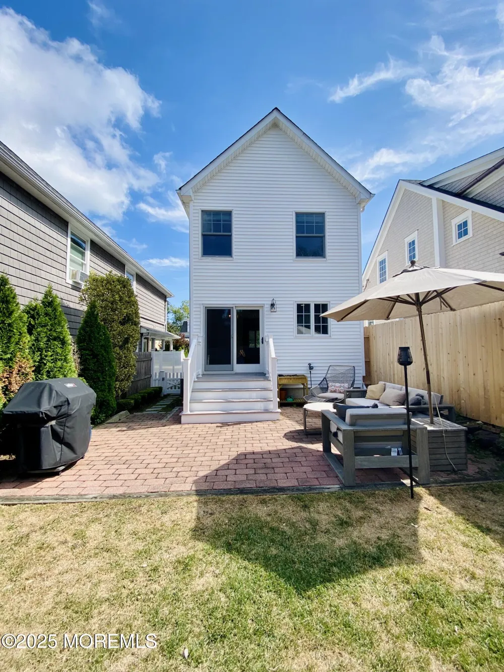32 1st Street Rumson, NJ 07760