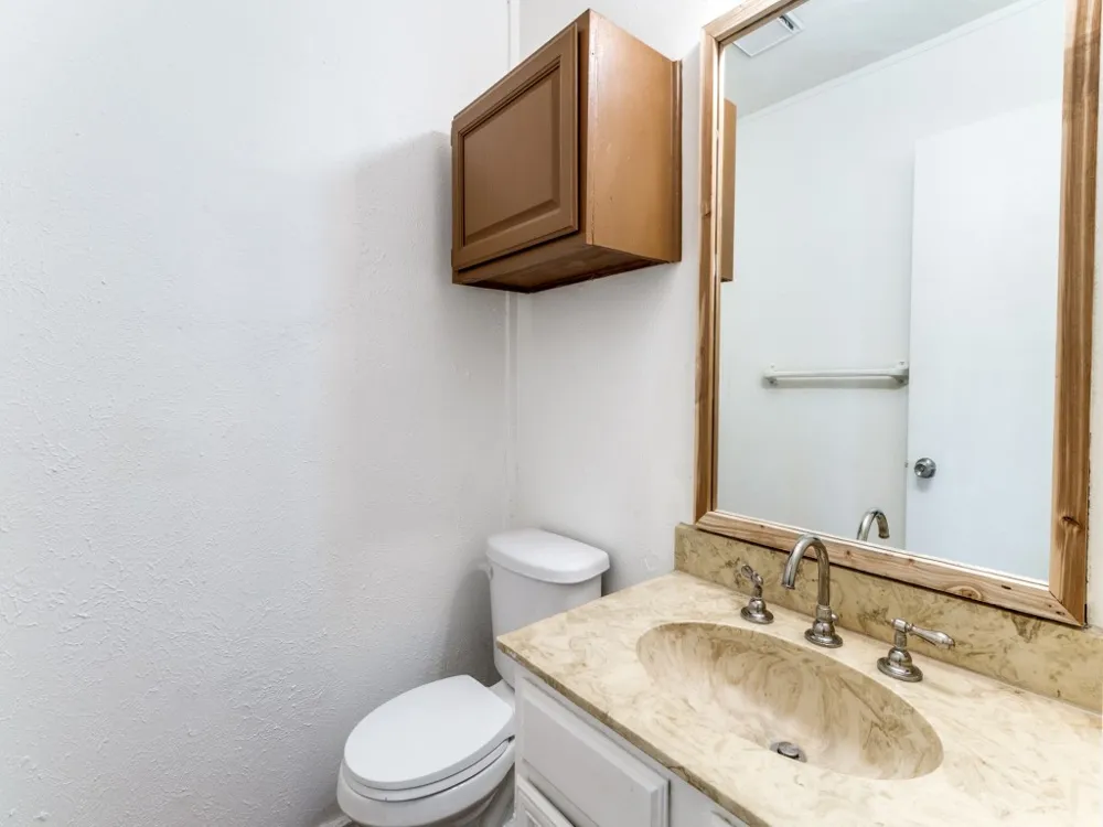2321 Colonial Mesquite, TX 75150
