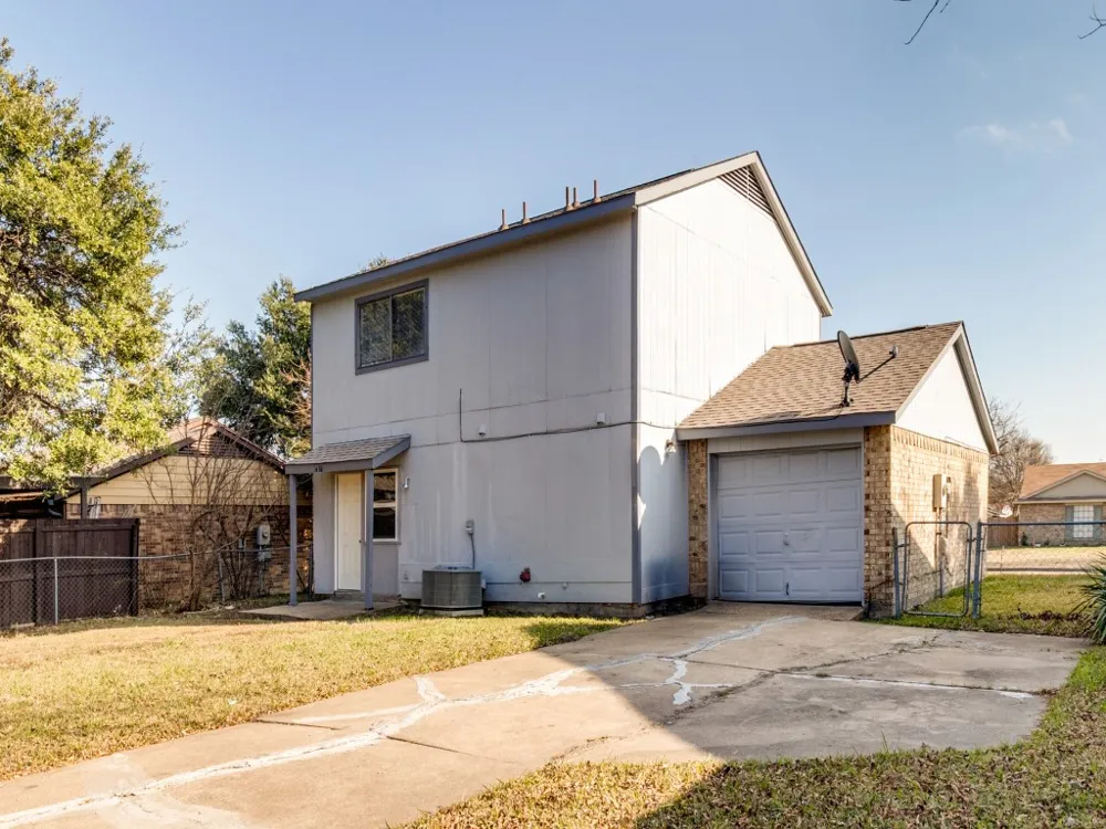 2321 Colonial Mesquite, TX 75150