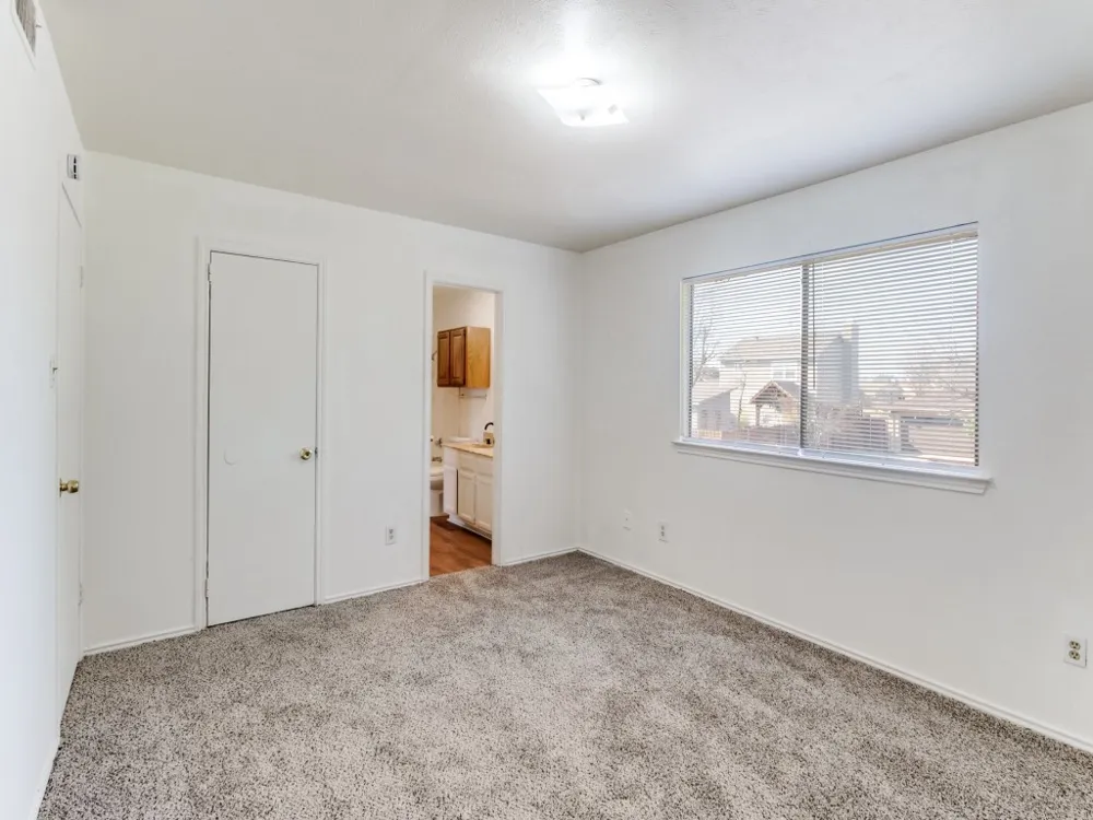 2321 Colonial Mesquite, TX 75150