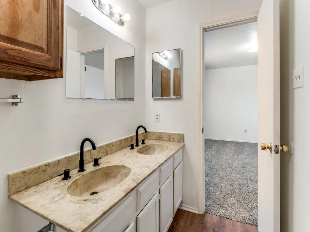 2321 Colonial Mesquite, TX 75150