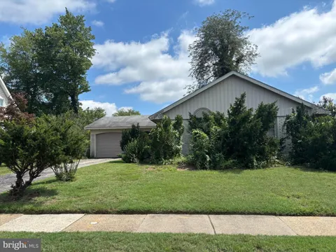 30 BIRDSEYE LANE