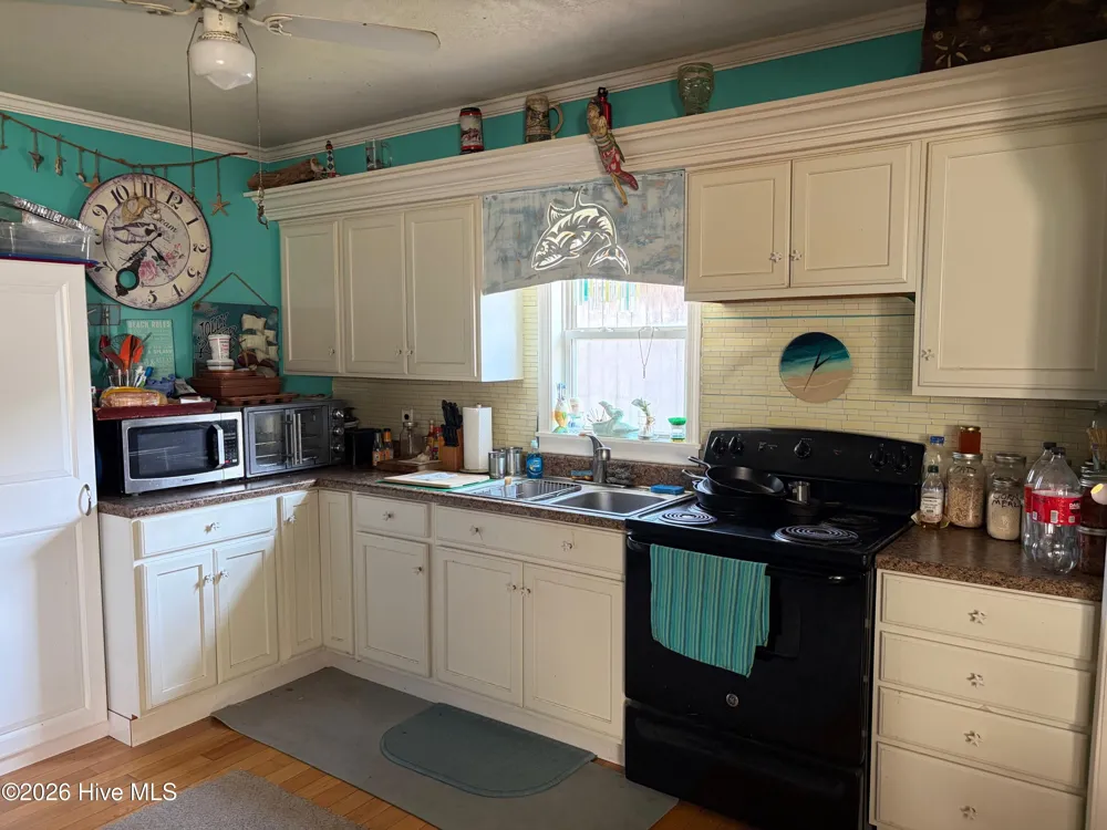 2023 Yorktown Street Kill Devil Hills, NC 27948