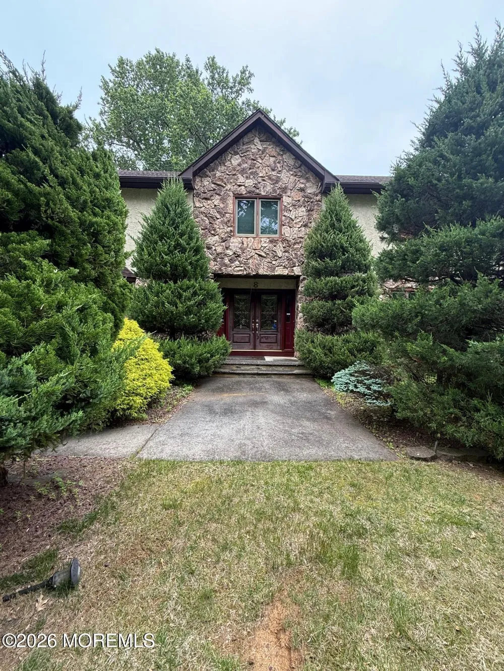 8 Delwood Drive Holmdel, NJ 07733