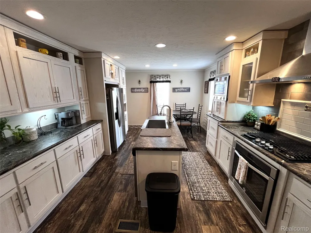 563 Allen #48 Road Milan City, MI 48160