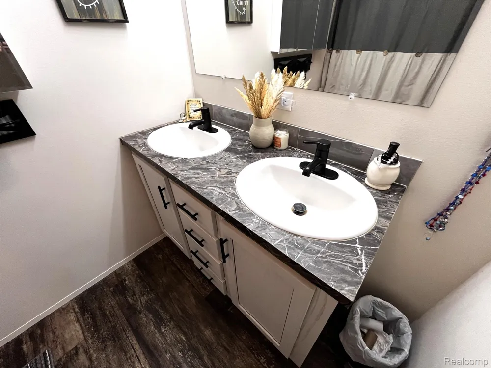 563 Allen #48 Road Milan City, MI 48160