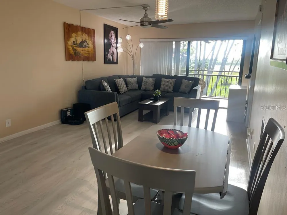 6210 SUN BOULEVARD #202 St Petersburg, FL 33715