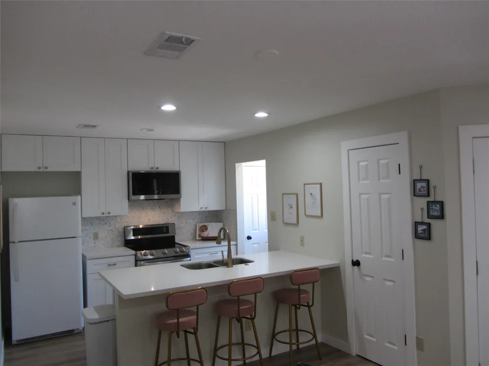2401 Sycamore Avenue #B3 Huntsville, TX 77340