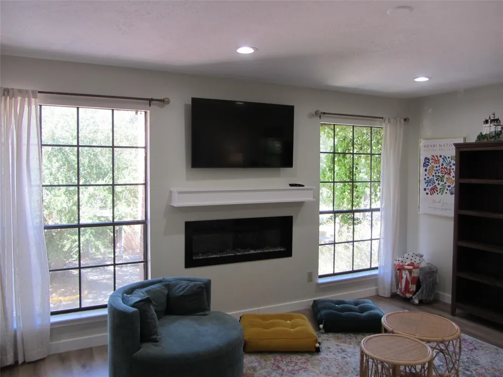 2401 Sycamore Avenue #B3 Huntsville, TX 77340